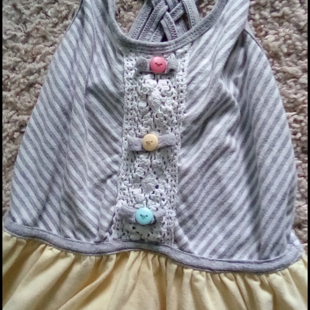 Dress - Picture 2 of 4